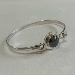 Vintage 925 Sterling Silver Black Pearl Bezel Set Skinny Flat Bangle Bracelet